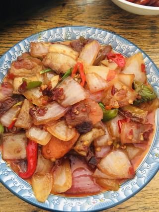 五花肉炒洋葱的做法步骤：9