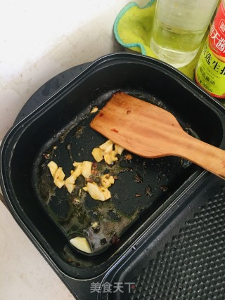 蒜香有机菜花配胡萝卜的做法步骤：3