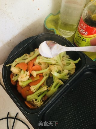 蒜香有机菜花配胡萝卜的做法步骤：5