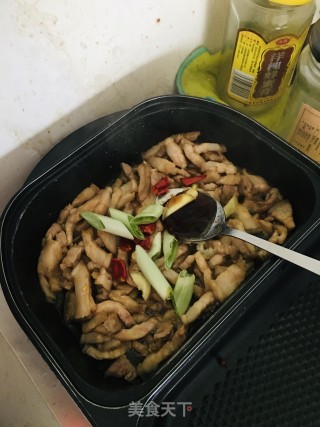 西芹炒肉丝的做法步骤：7