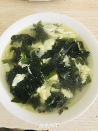 裙带菜蛋花汤的做法步骤：8