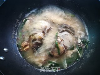 清汤鱼头的做法步骤：3