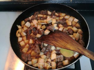 杏鲍菇牛肉粒的做法步骤：15