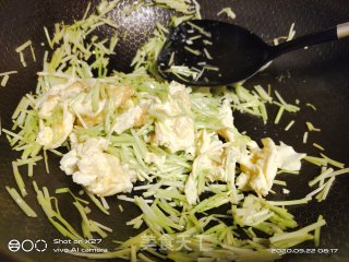 韭黄鸡蛋炒饭的做法步骤：5