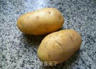 胡萝卜香芹土豆丝的做法步骤：2