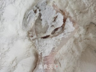炸鸡腿的做法步骤：8