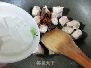 姬松茸烧排骨的做法步骤：4
