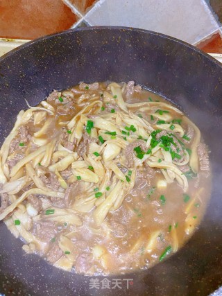 杏鲍菇炒牛里脊的做法步骤：6