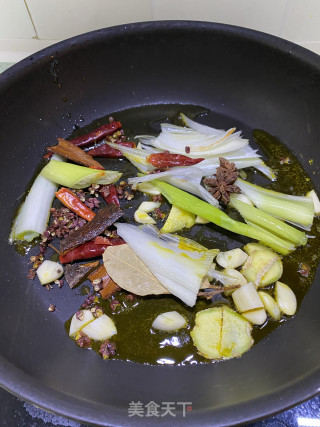 土豆烧牛腩的做法步骤：5
