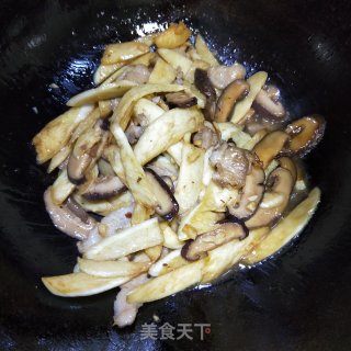 香菇肉片炒茭白的做法步骤：11