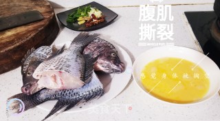 嘎香炖罗非鱼的做法步骤：3