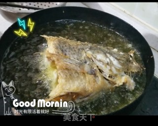 嘎香炖罗非鱼的做法步骤：4