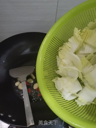 清炒大白菜的做法步骤：2