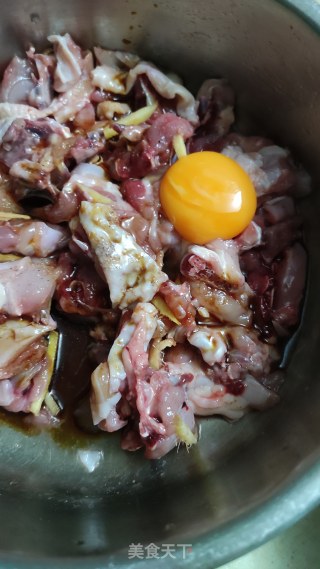 四川辣子鸡的做法步骤：2