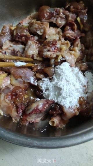 四川辣子鸡的做法步骤：3
