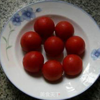 小番茄炒蒲瓜的做法步骤：2