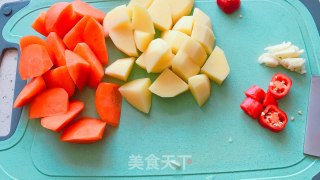 咖喱鸡肉饭的做法步骤：5