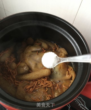 虫草花竹荪炖鸽子的做法步骤：11