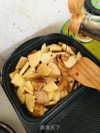 五花肉焖土豆的做法步骤：9