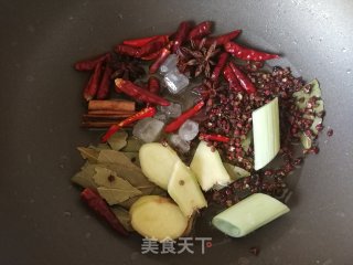 吮指酱牛犍的做法步骤：4