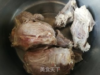 吮指酱牛犍的做法步骤：10