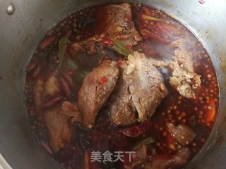 吮指酱牛犍的做法步骤：17