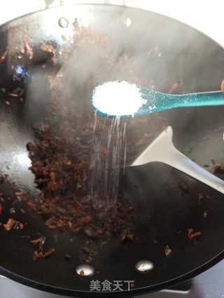 梅菜扣肉的做法步骤：6