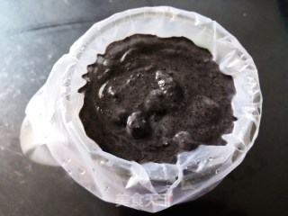 黑芝麻流心月饼的做法步骤：2