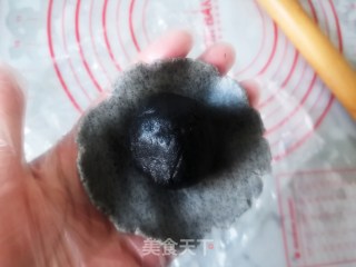 黑芝麻流心月饼的做法步骤：13