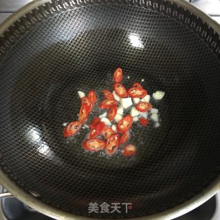 豆皮炒金针菇的做法步骤：3