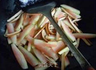 香干炒西瓜皮的做法步骤：7