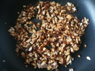 胡萝卜香菇猪肉饺的做法步骤：7