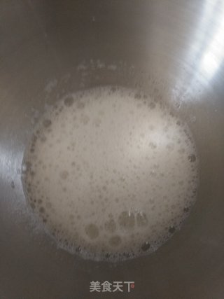 简易花边翻转玫瑰蛋糕的做法步骤：5