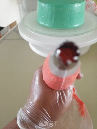 简易花边翻转玫瑰蛋糕的做法步骤：26