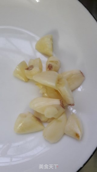 蒜炒大白菜的做法步骤：2