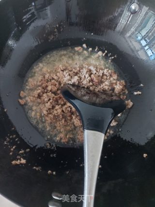 自制老干妈牛肉末豆豉酱的做法步骤：5