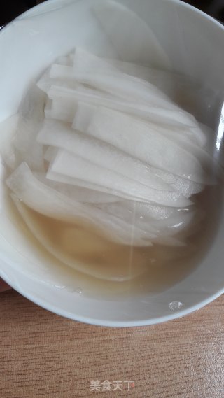 蜂蜜萝卜水的做法步骤：4