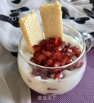 饼干石榴酸奶杯的做法步骤：7