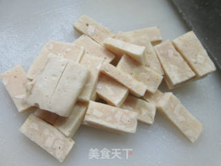 虾糕炒青菜的做法步骤：2