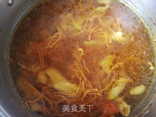 虫草花鸡汤车仔面的做法步骤：1