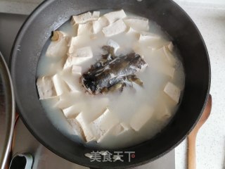 鱼头豆腐汤的做法步骤：5