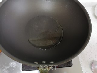 毛豆炒鸡蛋的做法步骤：2