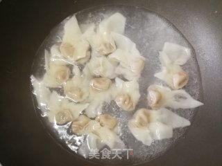 虫草花鸡汤小馄饨的做法步骤：9