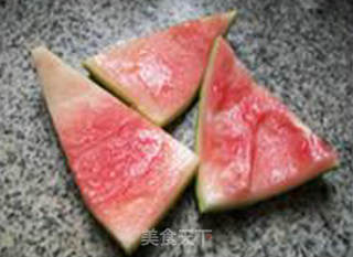 西瓜皮炒土豆片的做法步骤：2