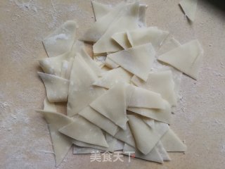 虫草花鸡汤面片的做法步骤：3