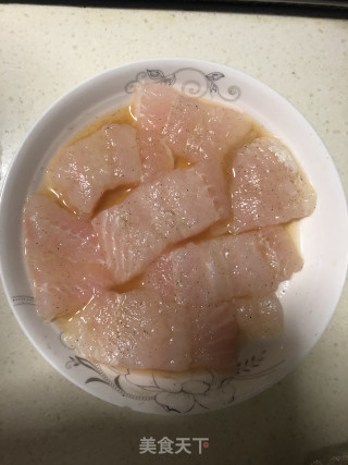 清蒸巴沙鱼。的做法步骤：4