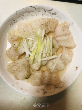 清蒸巴沙鱼。的做法步骤：7