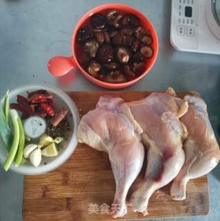 红烧鸡腿的做法步骤：2