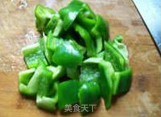 灯椒炒土豆的做法步骤：3