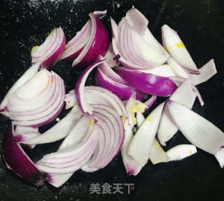 洋葱炒猪肝的做法步骤：3